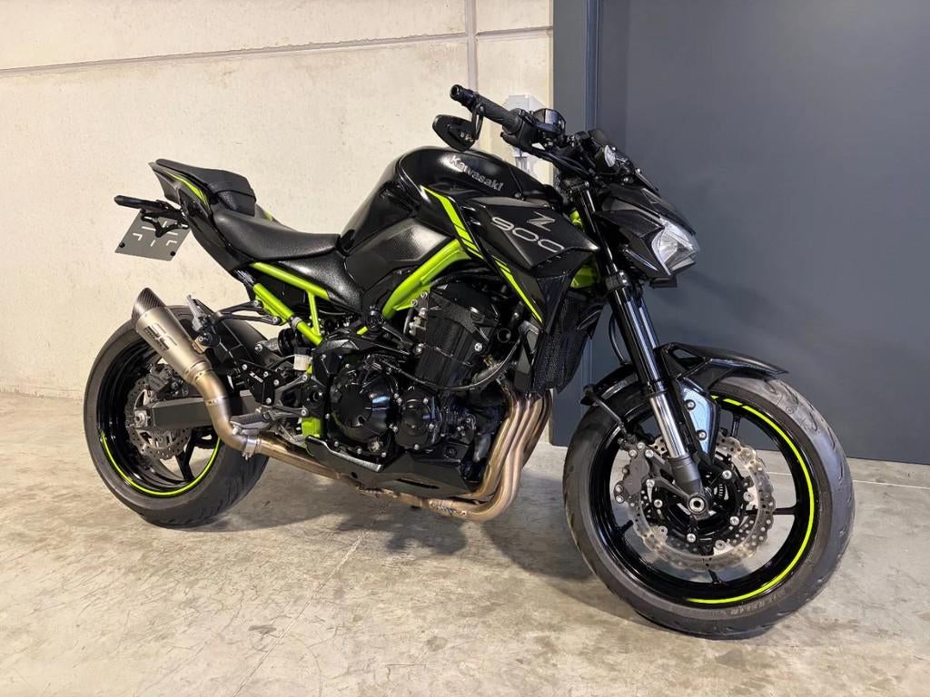 Kawasaki Z900 met extra's (bj 2022), Motoren, Bedrijf, 900 cc, Meer dan 35 kW, Overig
