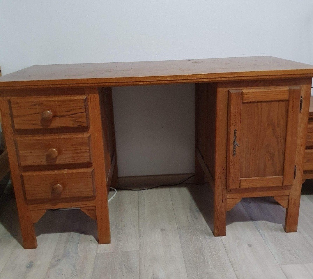 Bureau met 3 lades en kastje, Enlèvement, Espace de rangement