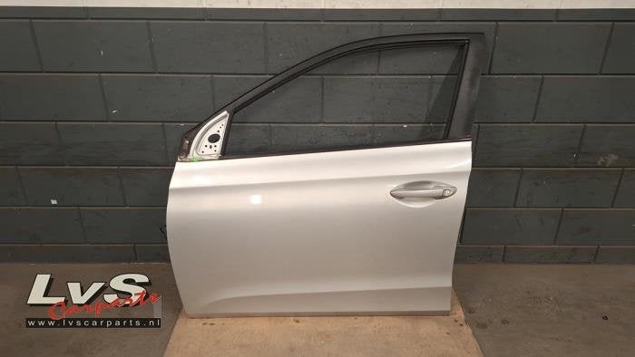 Portier 4Deurs links-voor van een Hyundai I20 (RYS), Gebruikt, -, Deur, -