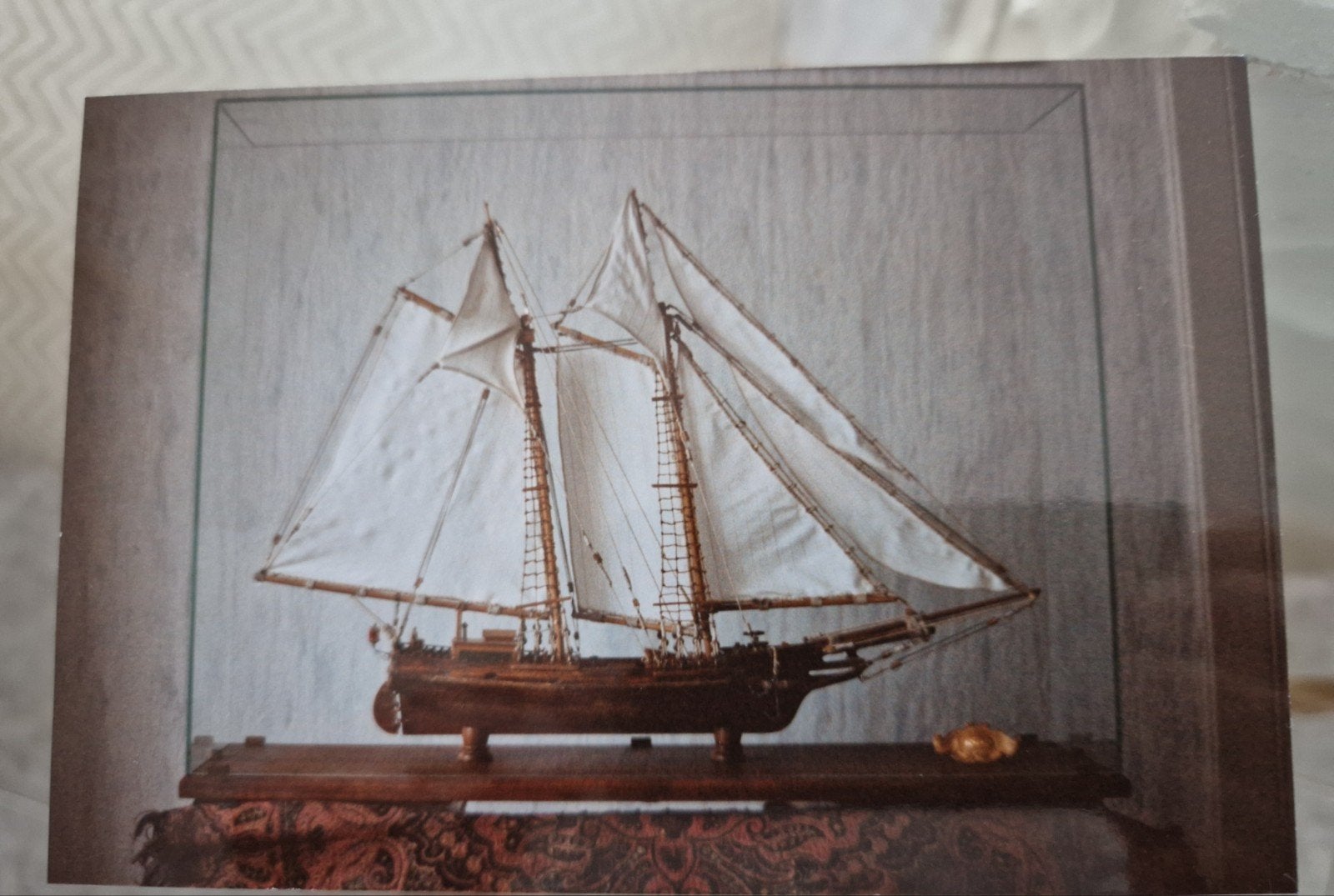 Très belle vitrine faite sur mesure 90x60 cms, 25 à 50 cm, Moins de 100 cm, Comme neuf, Verre