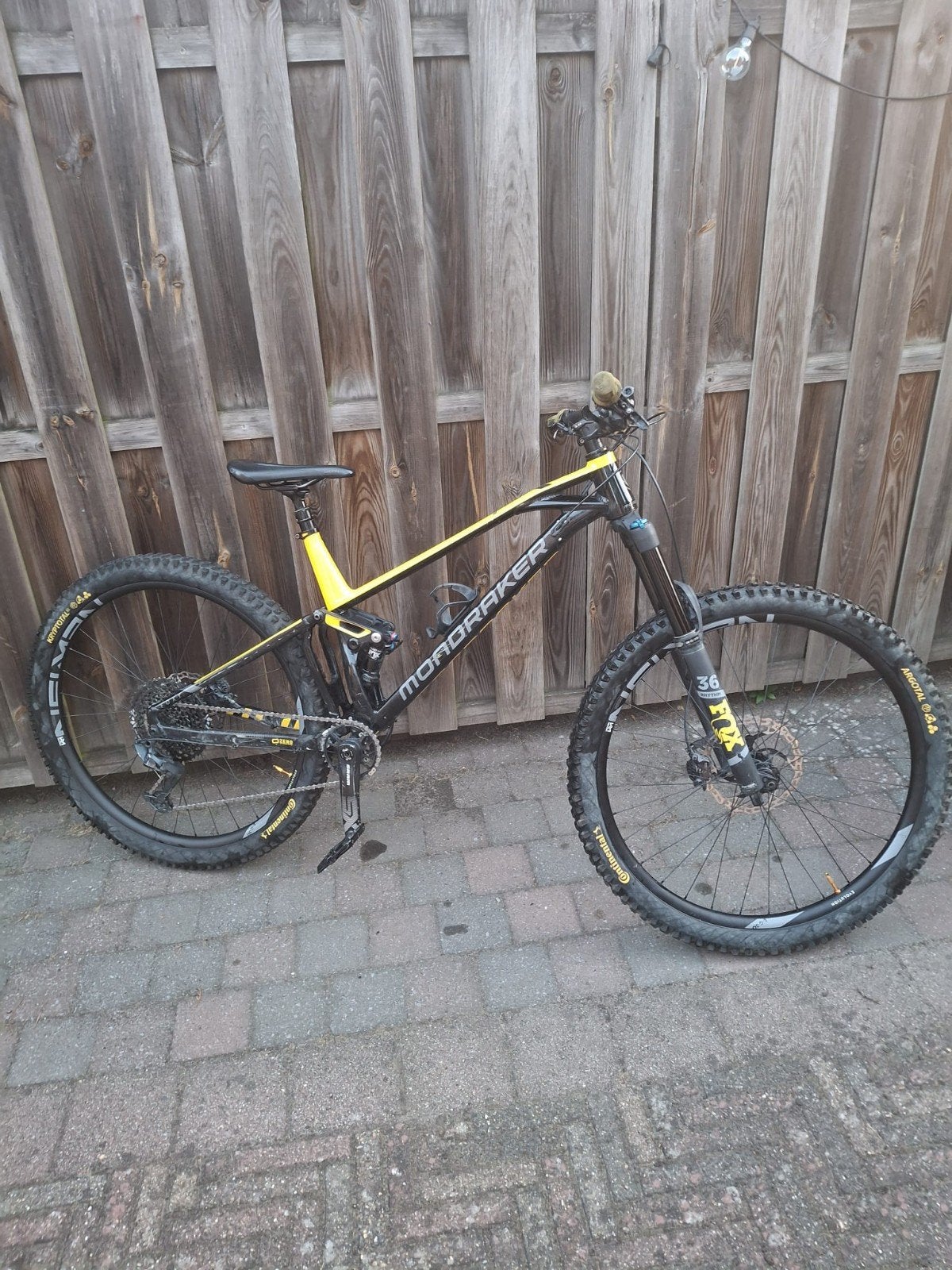 Mondraker foxy enduro Mountainbike 2020 Geel zwart, Fietsen en Brommers, Fietsen | Mountainbikes en ATB, Gebruikt, Schijfrem, Ophalen