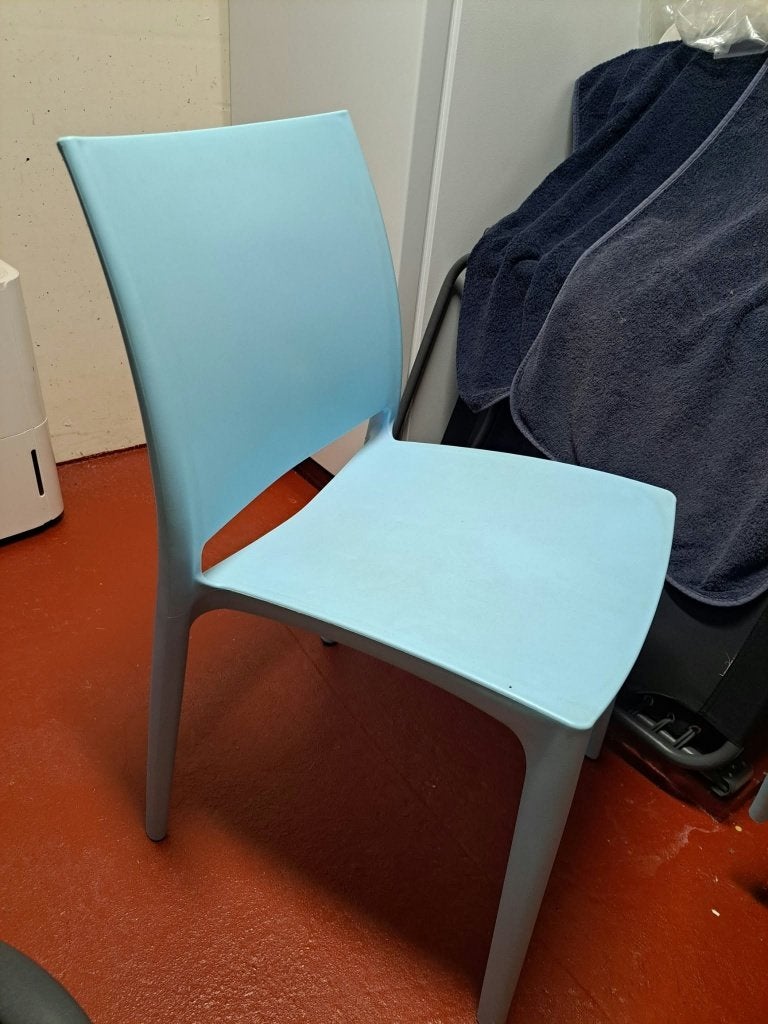 Set van 6 Maya stoelen - Weerbestendige stapelstoelen, Huis en Inrichting, Ophalen, Kunststof, Gebruikt, Blauw