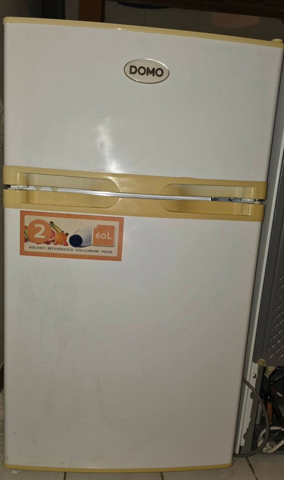 Domo frigo met vriesvak te koop Merelbeke, Elektronische apparatuur, Koelkasten en IJskasten, Ophalen, Met vriesvak