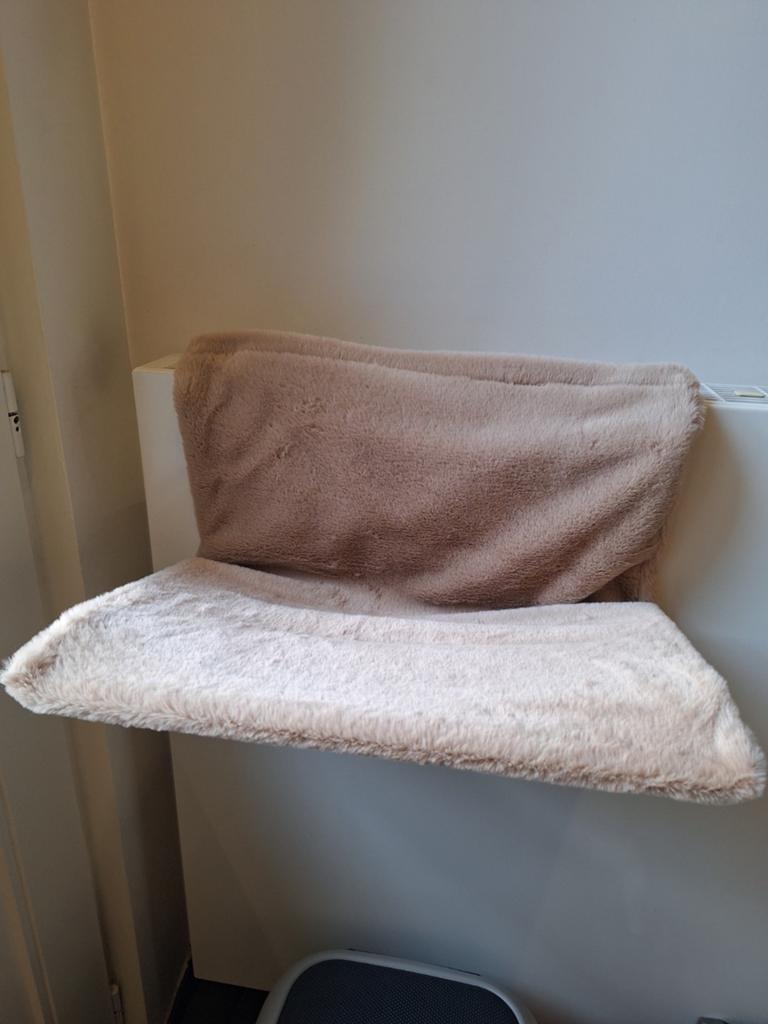 Kattenhangmat, Ophalen