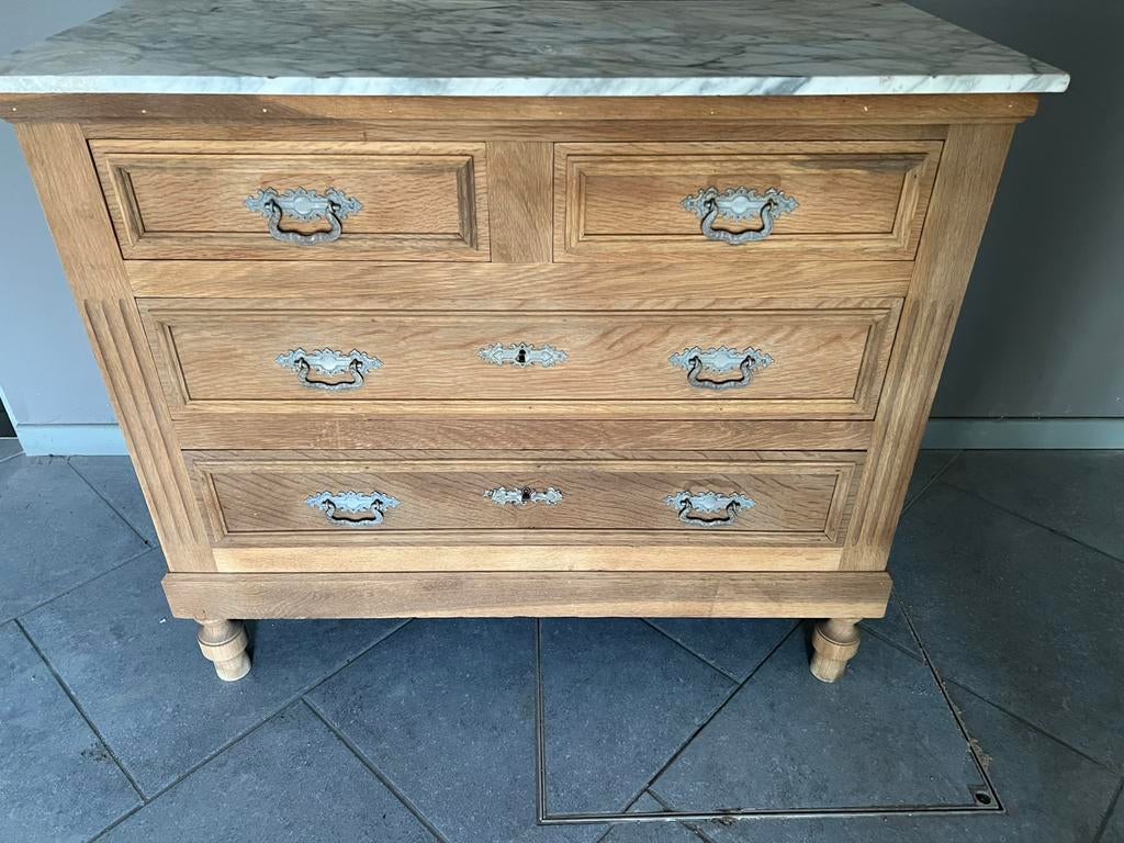 Ancienne commode en chêne, 3 ou 4 tiroirs, 25 à 50 cm, Moins de 100 cm, Comme neuf