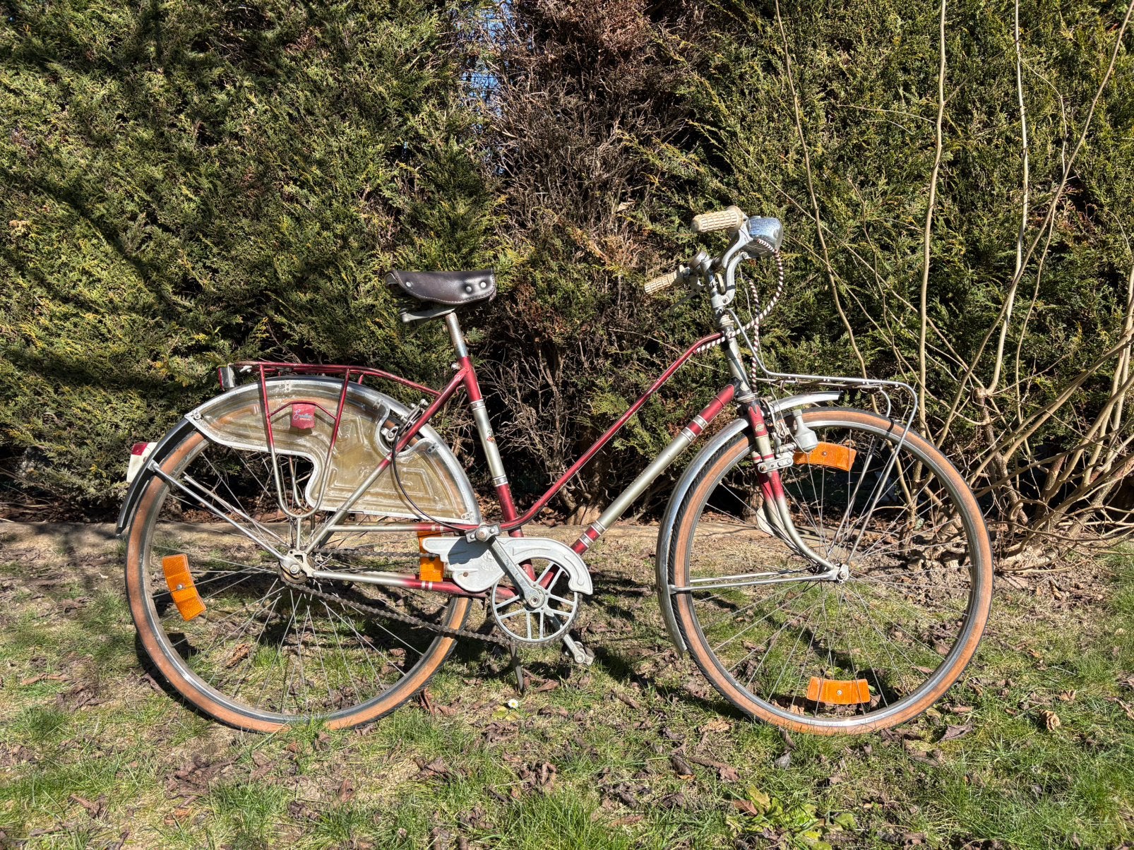 Oldtimer damesfiets single speed, Fietsen en Brommers, Fietsen | Oldtimers, Ophalen, Velgrem, Jaren '60 of nieuwer
