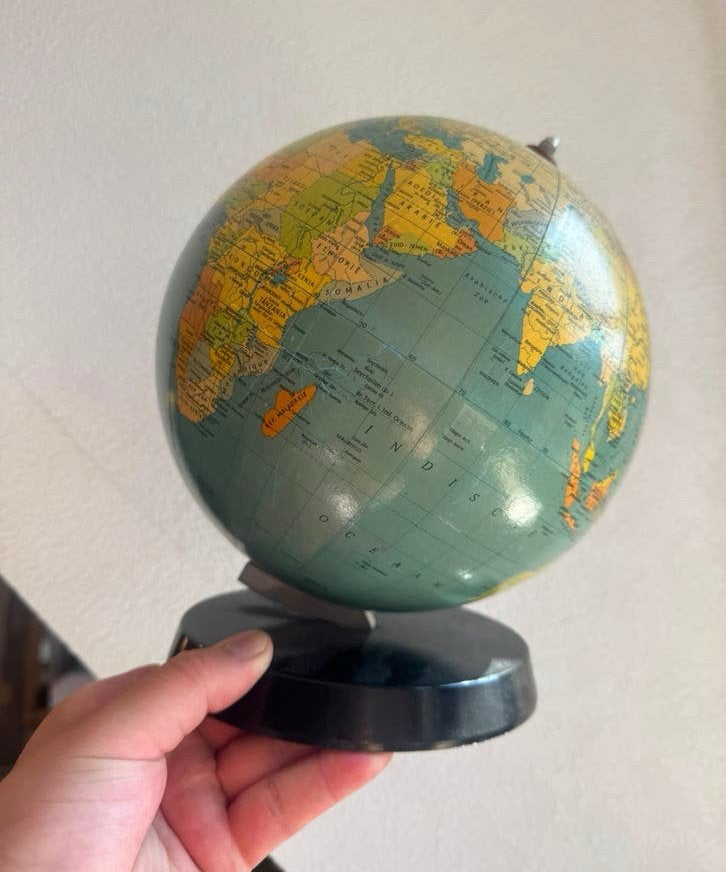 Vieux globe, Enlèvement ou Envoi, Comme neuf