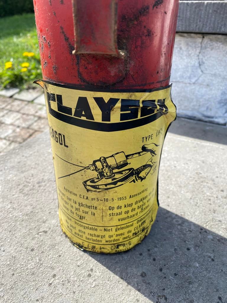 Ancien extincteur Clayson, Enlèvement