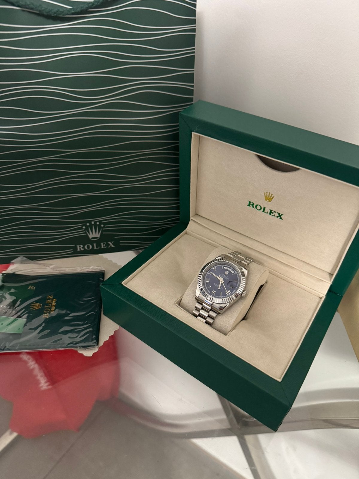 Rolex Day-Date : une classe intemporelle avec verre saphir, Bijoux, Sacs & Beauté, Enlèvement, Comme neuf, Rolex