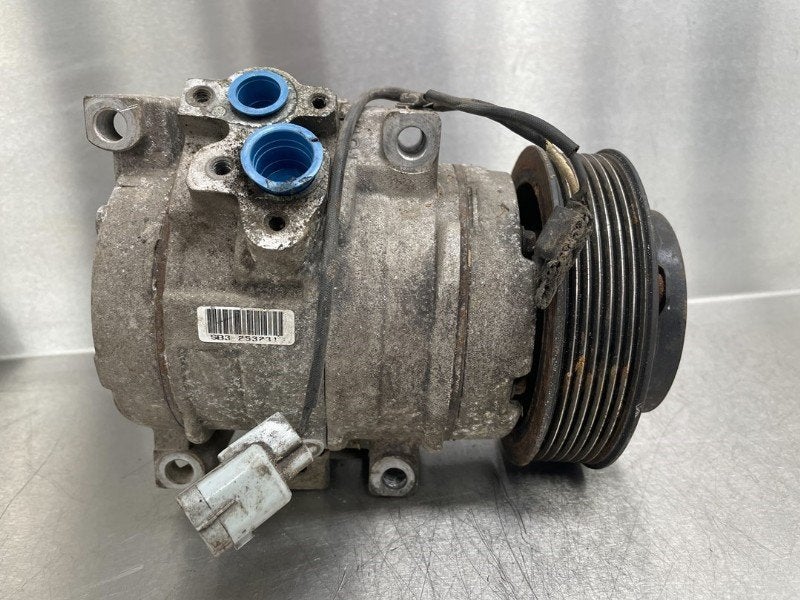COMPRESSEUR CLIMATISATION Toyota HiAce II (|14070511322|), Autos : Pièces & Accessoires, Utilisé, Toyota