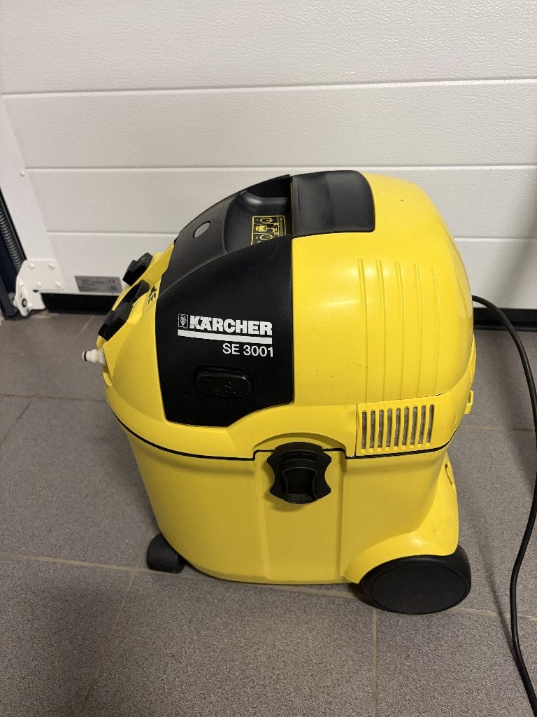 Karcher S3001, Elektronische apparatuur, Stofzuigers, Zo goed als nieuw, Combi-reiniger, Kärcher, 1200 tot 1600 watt, Dweilfunctie