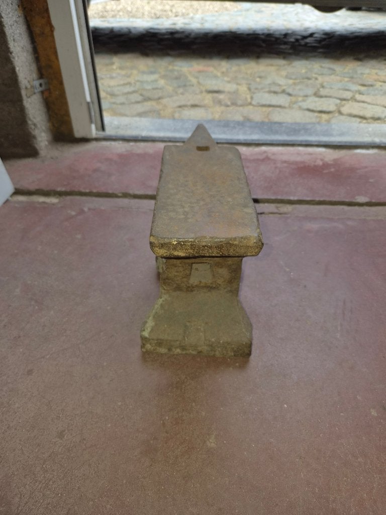 Aambeeld, Ophalen