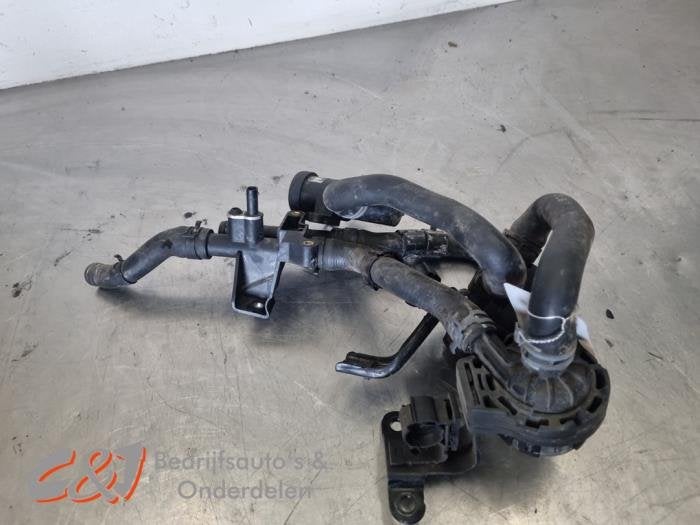 Pompe à eau supplémentaire d'un Volkswagen Crafter, Volkswagen, -, 3 mois de garantie, Utilisé