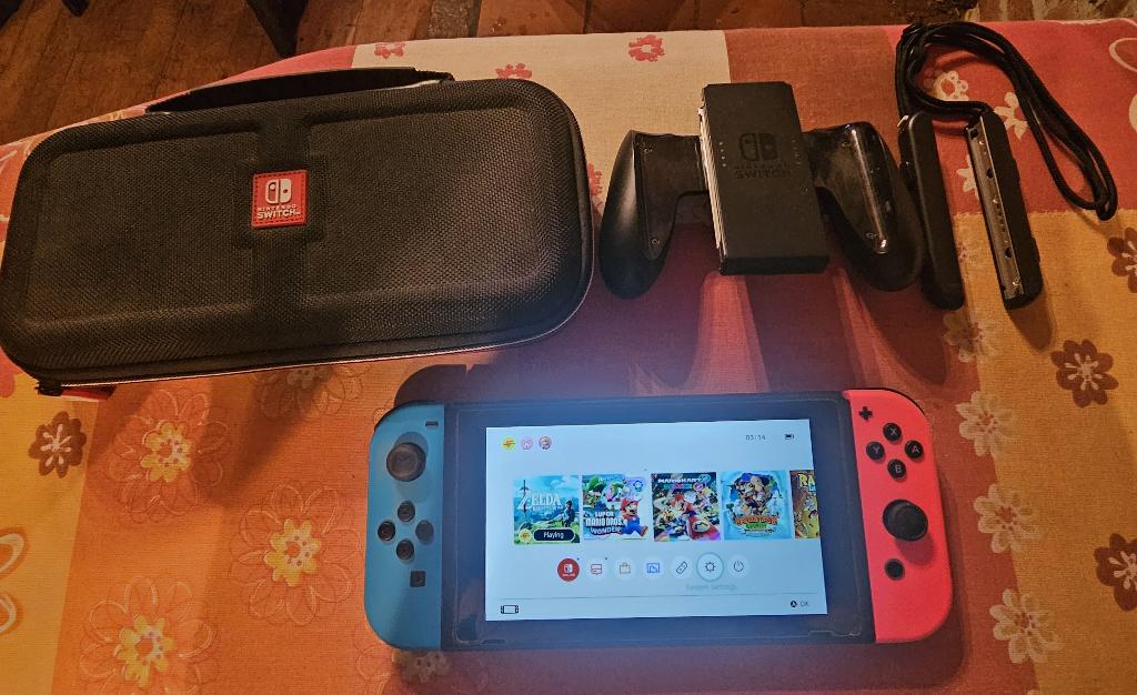 Nintendo Switch V2, Games en Spelcomputers, Spelcomputers | Nintendo Switch, Zo goed als nieuw, Switch 2019 Upgrade, Met 1 controller