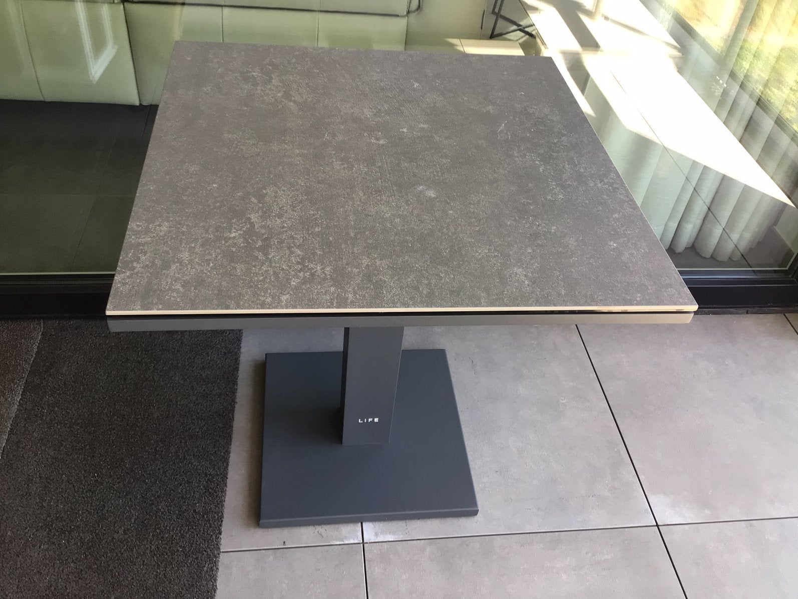Terras tafeltje, Tuin en Terras, Ophalen, Zo goed als nieuw