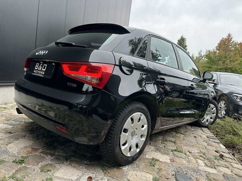 Audi A1 Sportback, Auto's, Voorwielaandrijving, 4 cilinders, Leder en Stof, Zwart