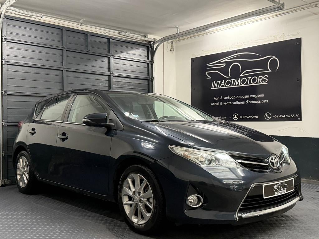 Toyota Auris Life 1.33i VVT-I 73.000 KM 2013, Auto's, Voorwielaandrijving, Zwart, 4 cilinders, 0 kg