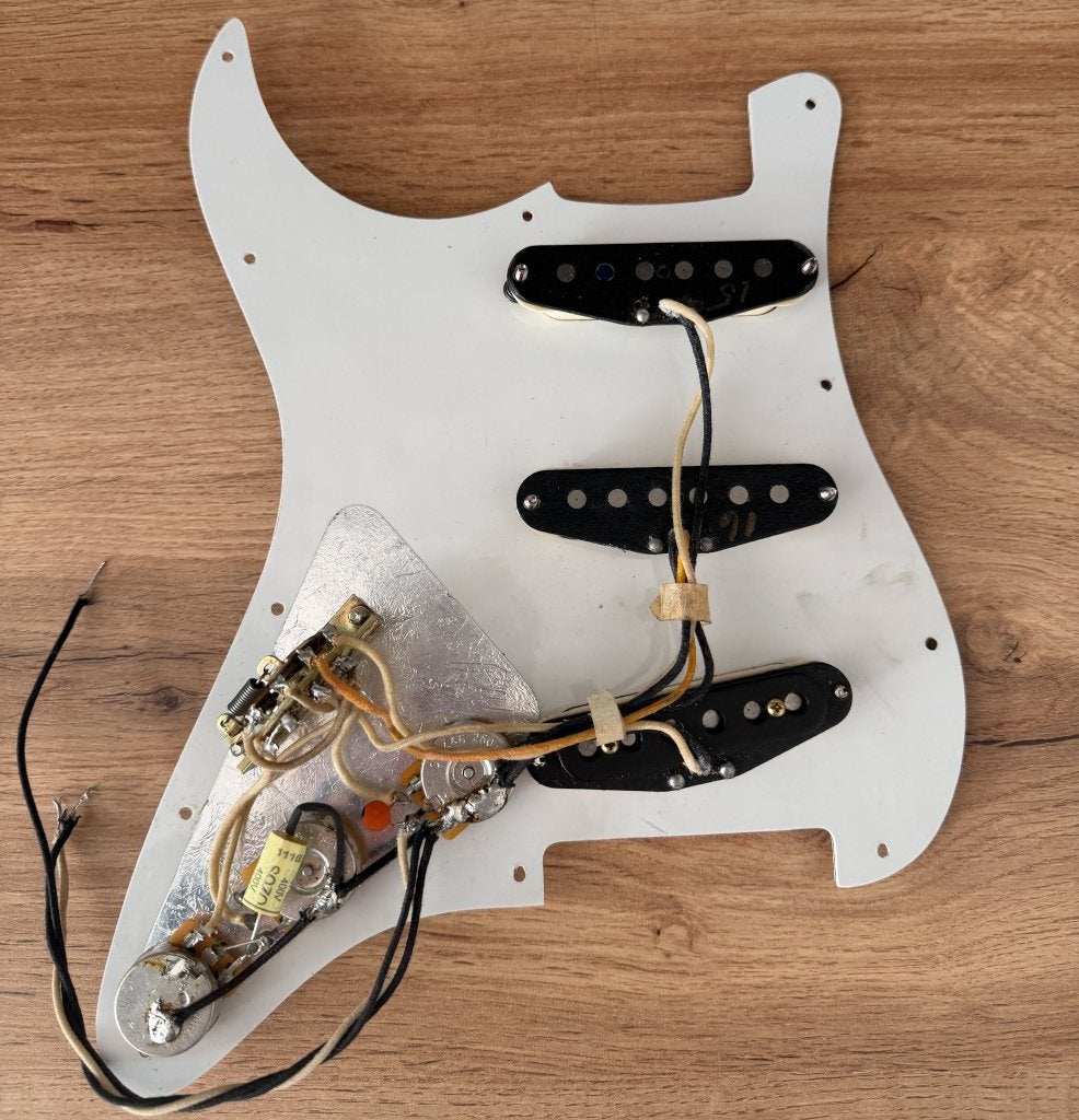 Fender CS pre-wired stratocaster pickguard, Verzenden, Zo goed als nieuw, Elektrische gitaar