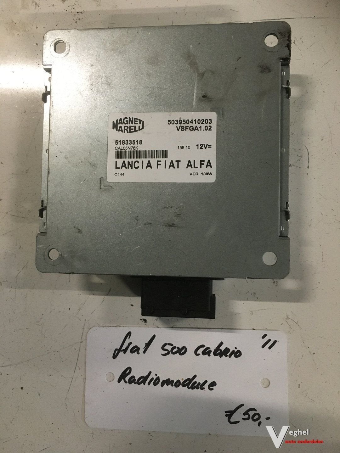 Fiat 500 Cabrio 2011  Radio module, Autos : Pièces & Accessoires, -, Utilisé, -, -