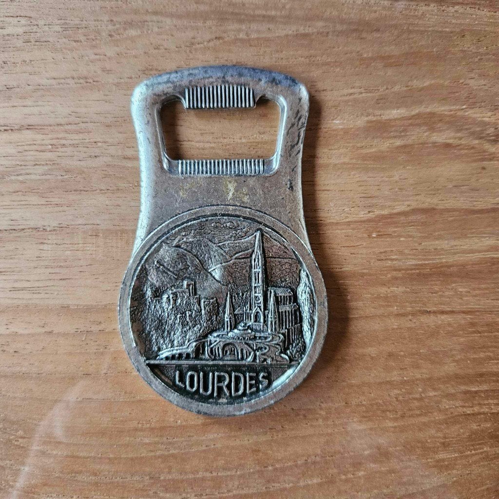 Ancien décapsuleur ouvre bouteilles LOURDES, Collections, Enlèvement ou Envoi, Utilisé, Autres types