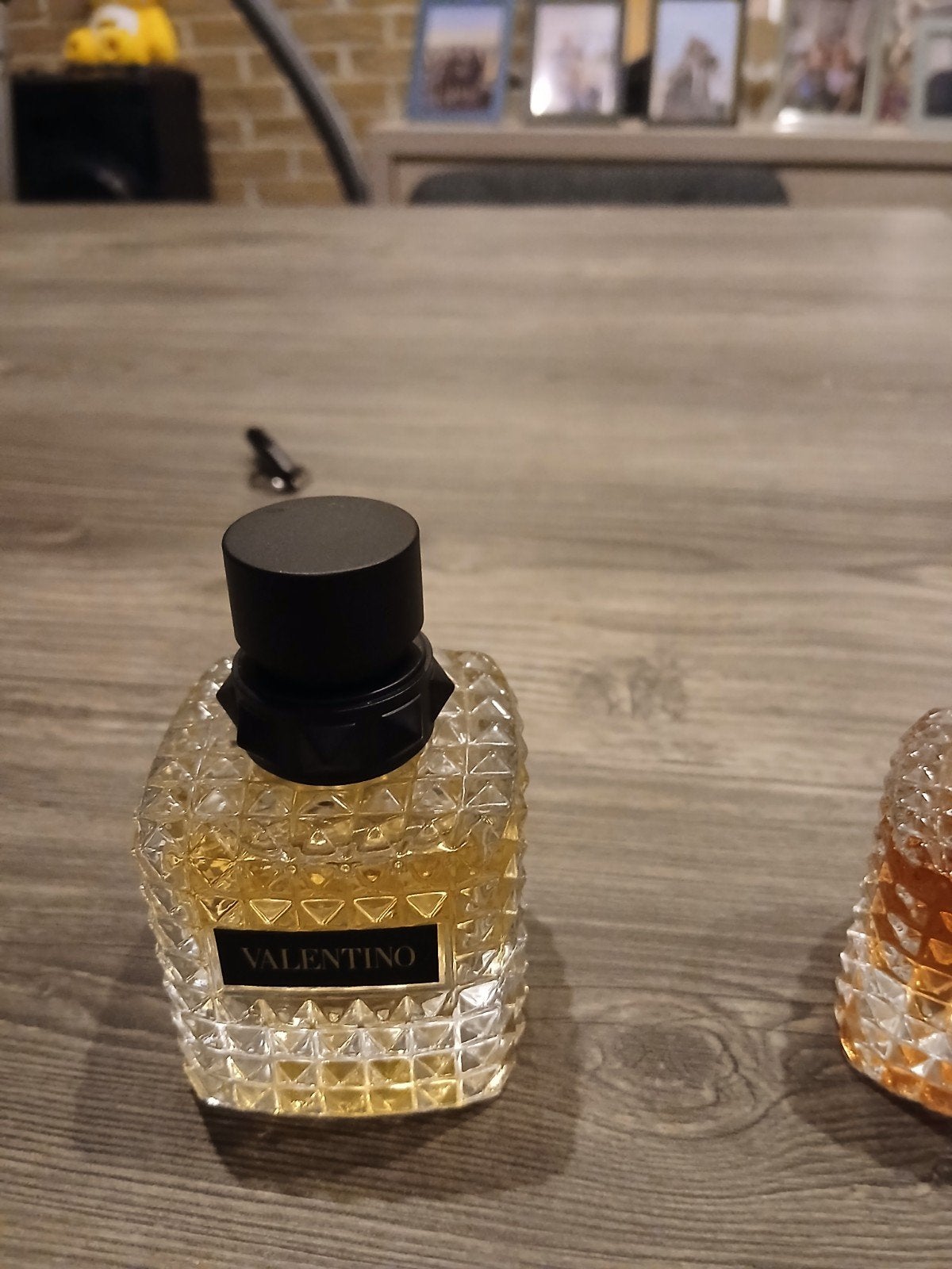 Valentino born in roma zogoed als volle Valentino parfums, Handtassen en Accessoires, Ophalen of Verzenden