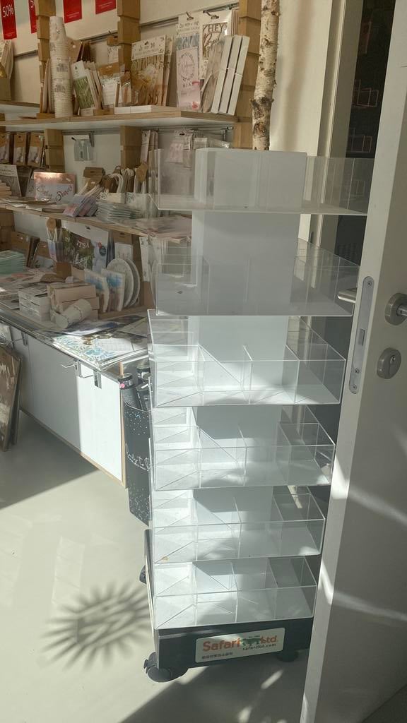 Armoire tournante transparente, Zakelijke goederen, Kantoor en Winkelinrichting | Apparatuur en Telecommunicatie, Ophalen