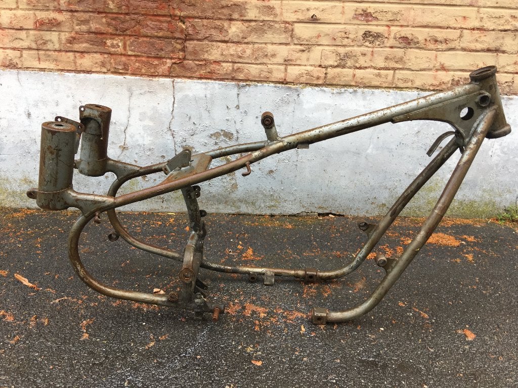 CADRE BMW R26, Motoren, Ophalen