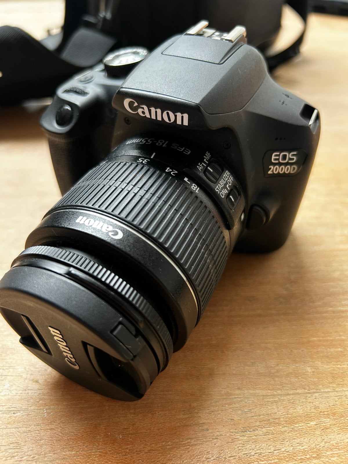 Canon EOS2000D, Audio, Tv en Foto, Fotocamera's Digitaal, Ophalen, Zo goed als nieuw, Canon