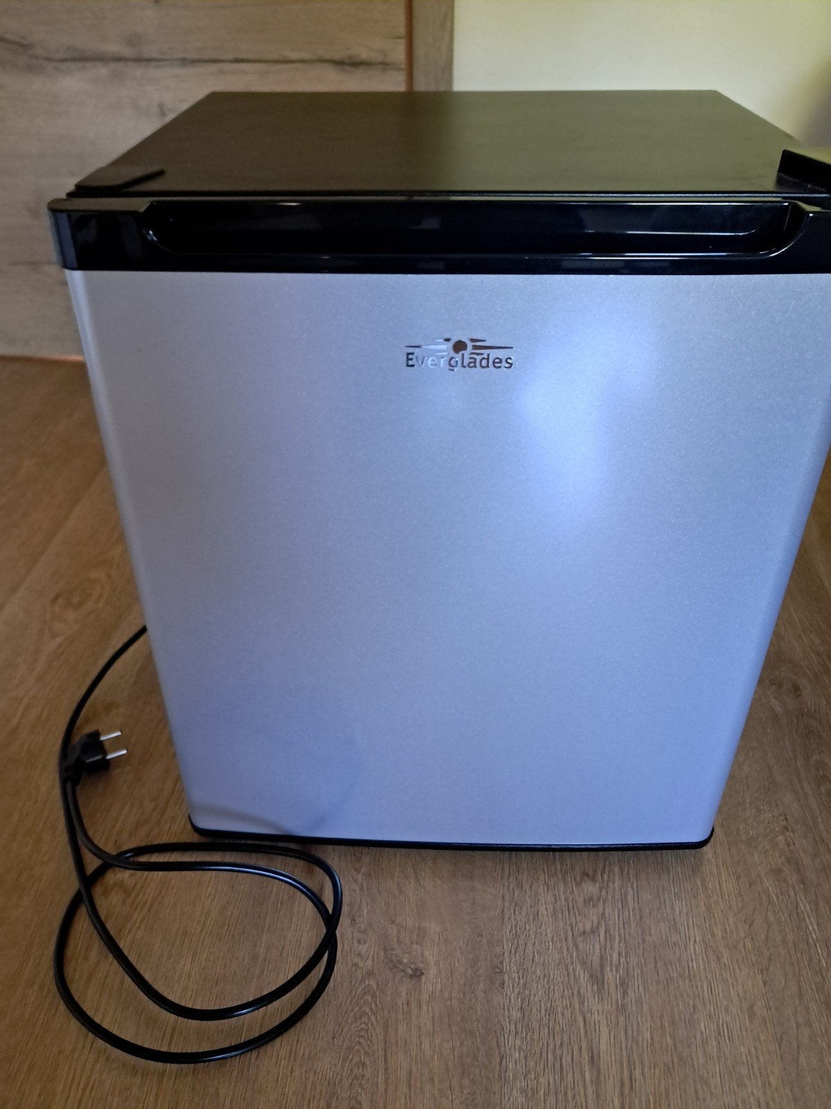 réfrigérateur de table everglades 38L, Ophalen, Zo goed als nieuw