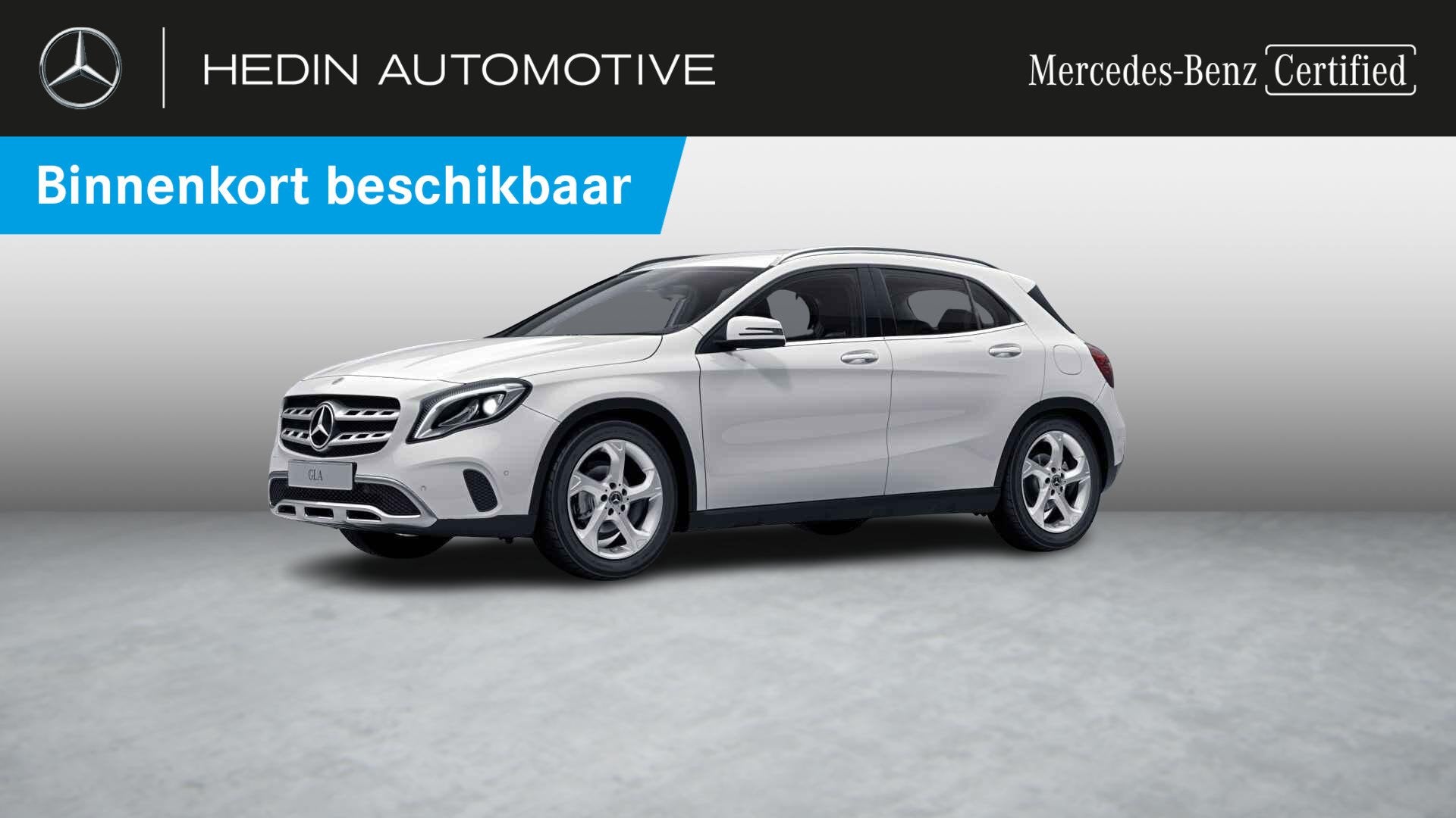 Mercedes-Benz GLA-Klasse 180 Luxury Line | Parkeer PAck | Na, 4 cilinders, Wit, 1595 cc, 5 deurs