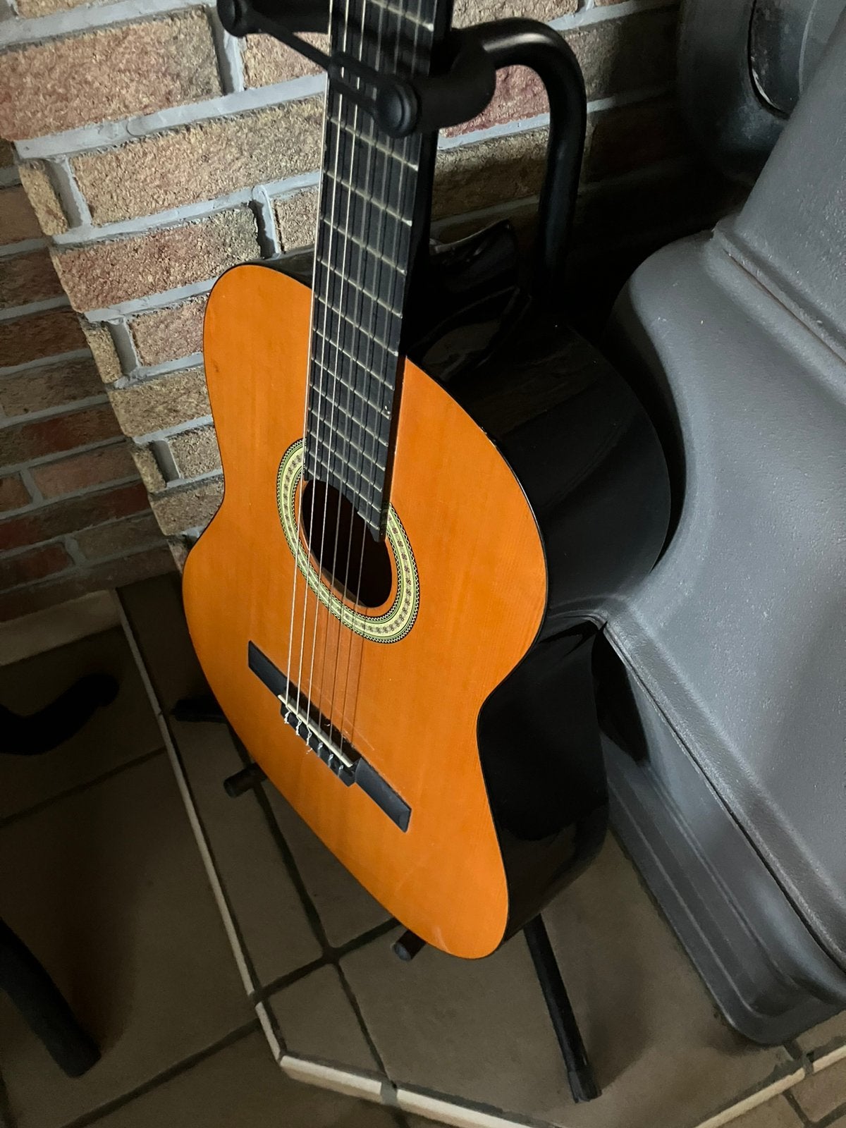 GUITARE CLASSIQUE + PIED, Musique & Instruments, Enlèvement, Comme neuf