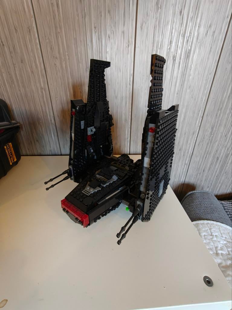LEGO Star Wars 75256 Kylo Ren's Shuttle, Ophalen