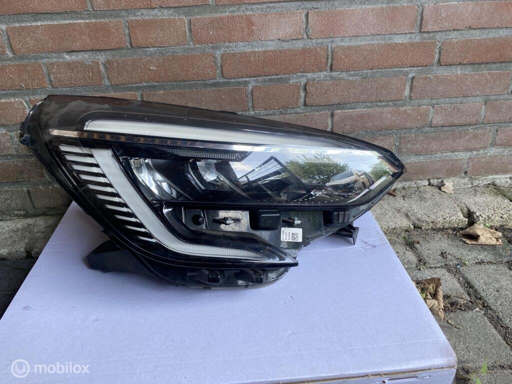 Renault Clio 5 Koplamp LED 2606010937R, Enlèvement ou Envoi, Renault, Utilisé, Renault