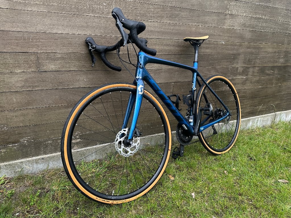 Scott Addict 20 disc, Carbon, shimano maat 54 Medium, Fietsen en Brommers, 53 tot 56 cm, 26 inch, Zo goed als nieuw, Meer dan 20 versnellingen