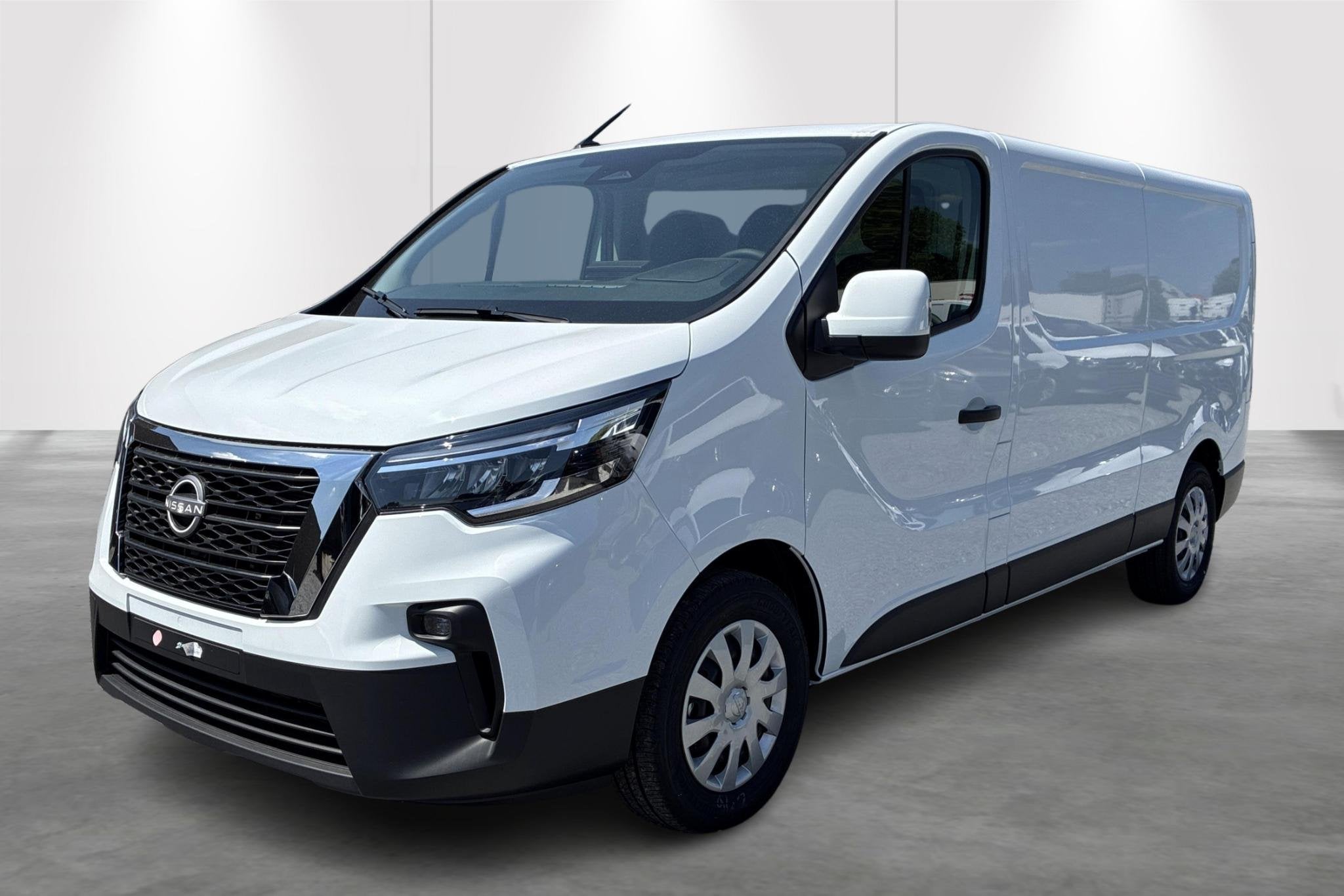 Nissan Primastar L2H1 2.0 dCi 150 N-Connecta 3.0T Nieuw uit, Auto's, Voorwielaandrijving, 4 deurs, Stof, 2500 kg