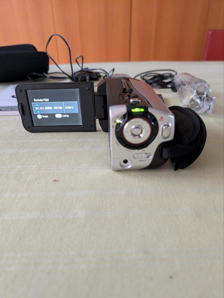 Caméscope Traveler HD 10X, TV, Hi-fi & Vidéo, Caméscopes numériques, Enlèvement ou Envoi, Caméra, Lampe intégrée