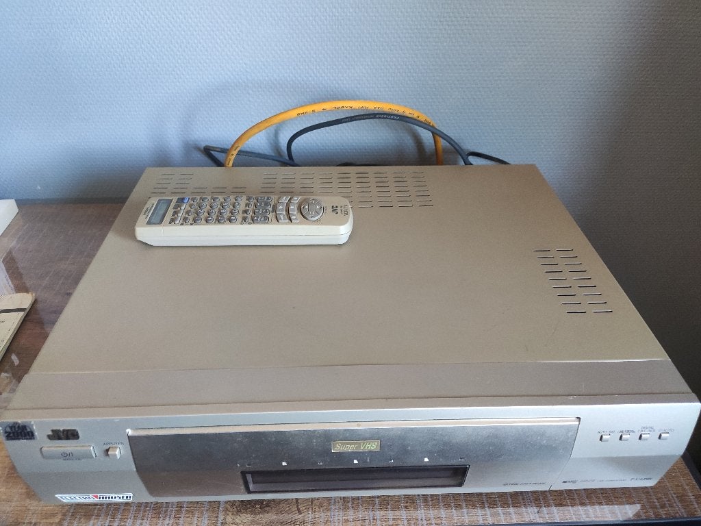 Magnétoscope JVC HR-S9600MS, TV, Hi-fi & Vidéo, Enlèvement, Comme neuf, Lecteur ou enregistreur VHS