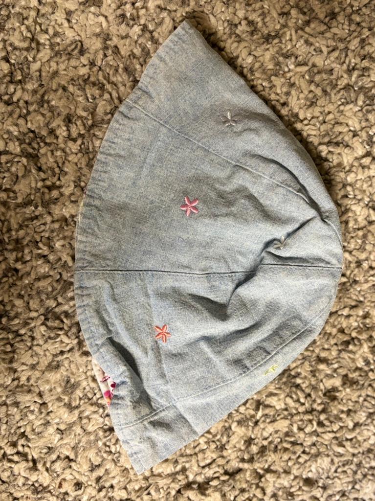 Zonnehoed 6M, Enfants & Bébés, Vêtements de bébé | Casquettes & Chapeaux, Enlèvement, Comme neuf