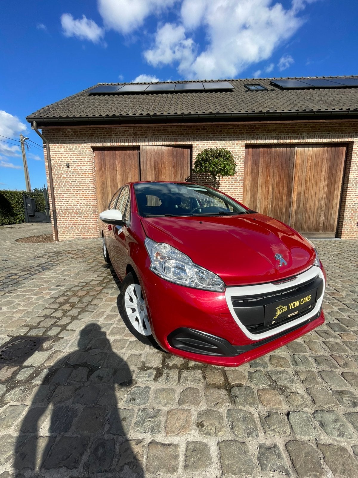 Climatiseur Peugeot 208 1.2i PureTech Like 2017, Autos, Peugeot, Rouge, Achat, 50 kW, Euro 6