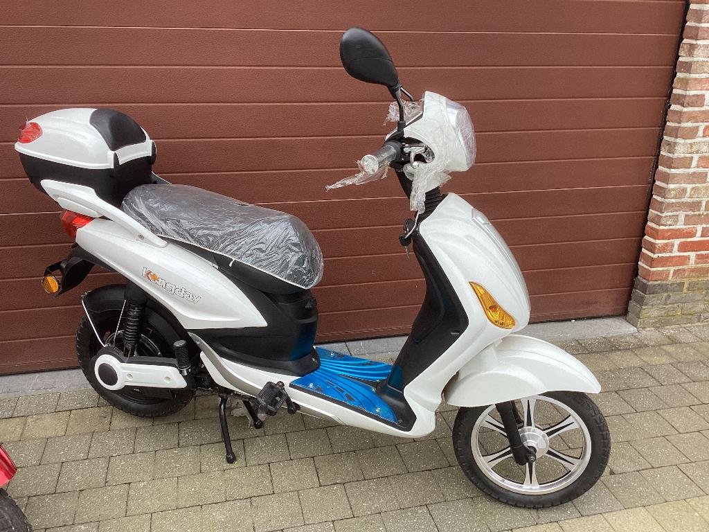 Brommer elektrische, Fietsen en Brommers, Brommers | Crossbrommers, Ophalen, Nieuw, Overige merken