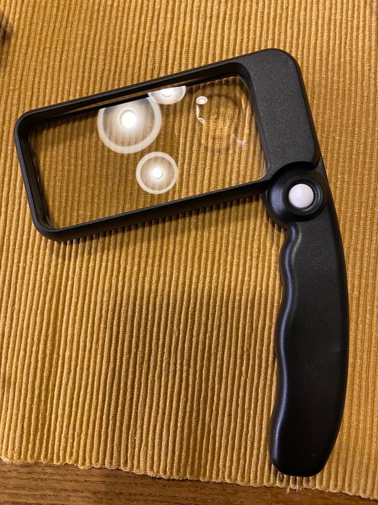 Loupe pliable avec éclairage LED, Enlèvement ou Envoi, Comme neuf, Lampe loupe