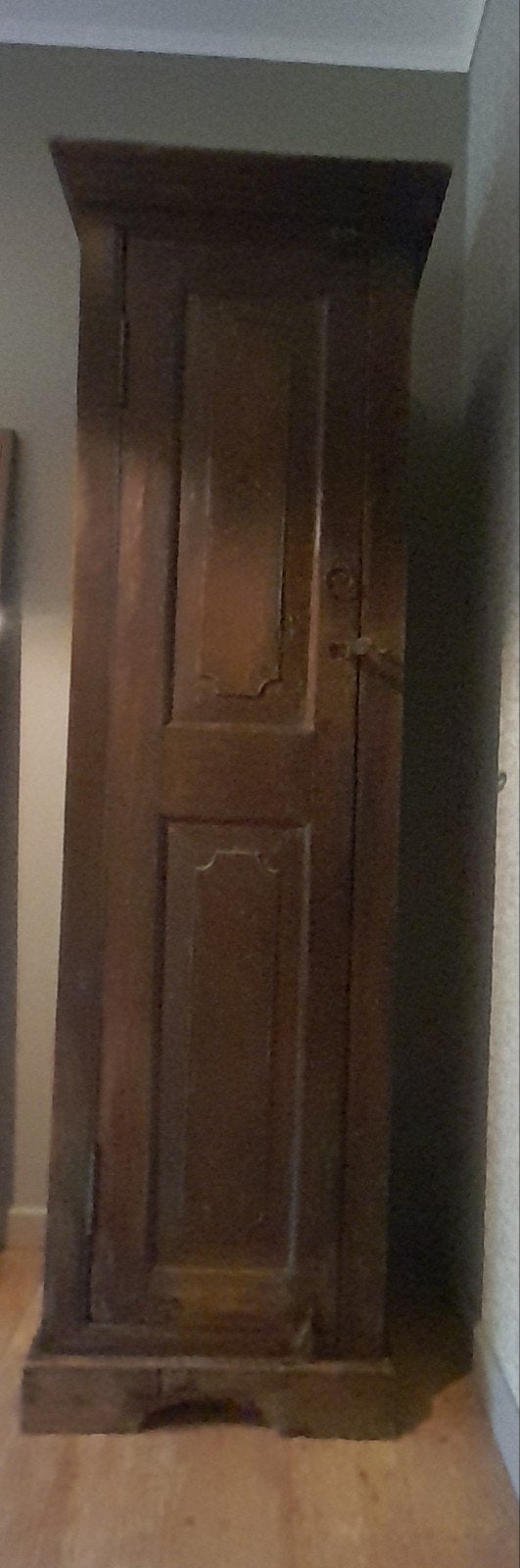 koloniaal  kast  ., Ophalen
