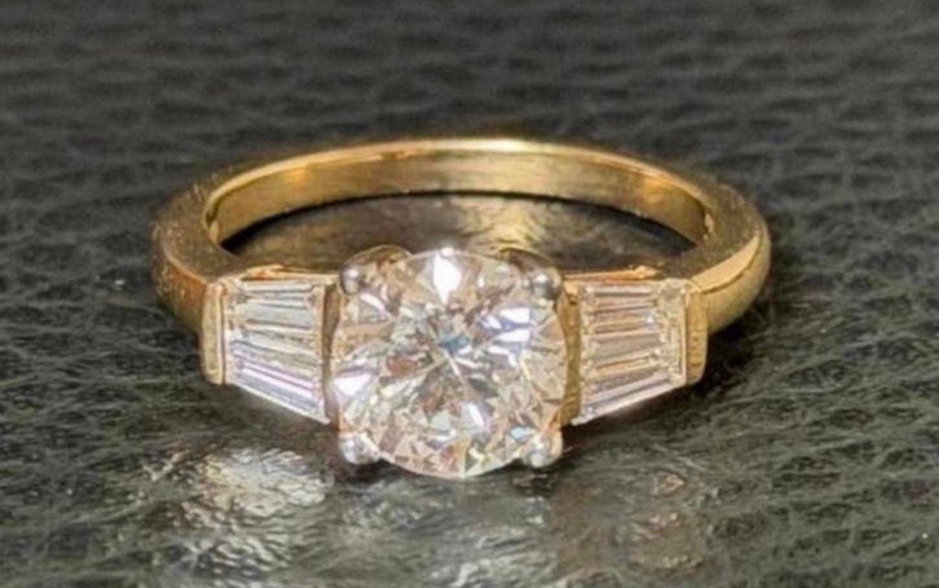 Gouden ring met VS1 diamant totaal 1.96ct met certificaat!, Bijoux, Sacs & Beauté, Bagues, Neuf, Or, 17 à 18, Jaune