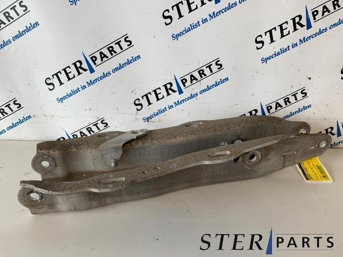 Draagarm rechts-achter van een Mercedes S-Klasse, Gebruikt, -, Ophalen of Verzenden, -