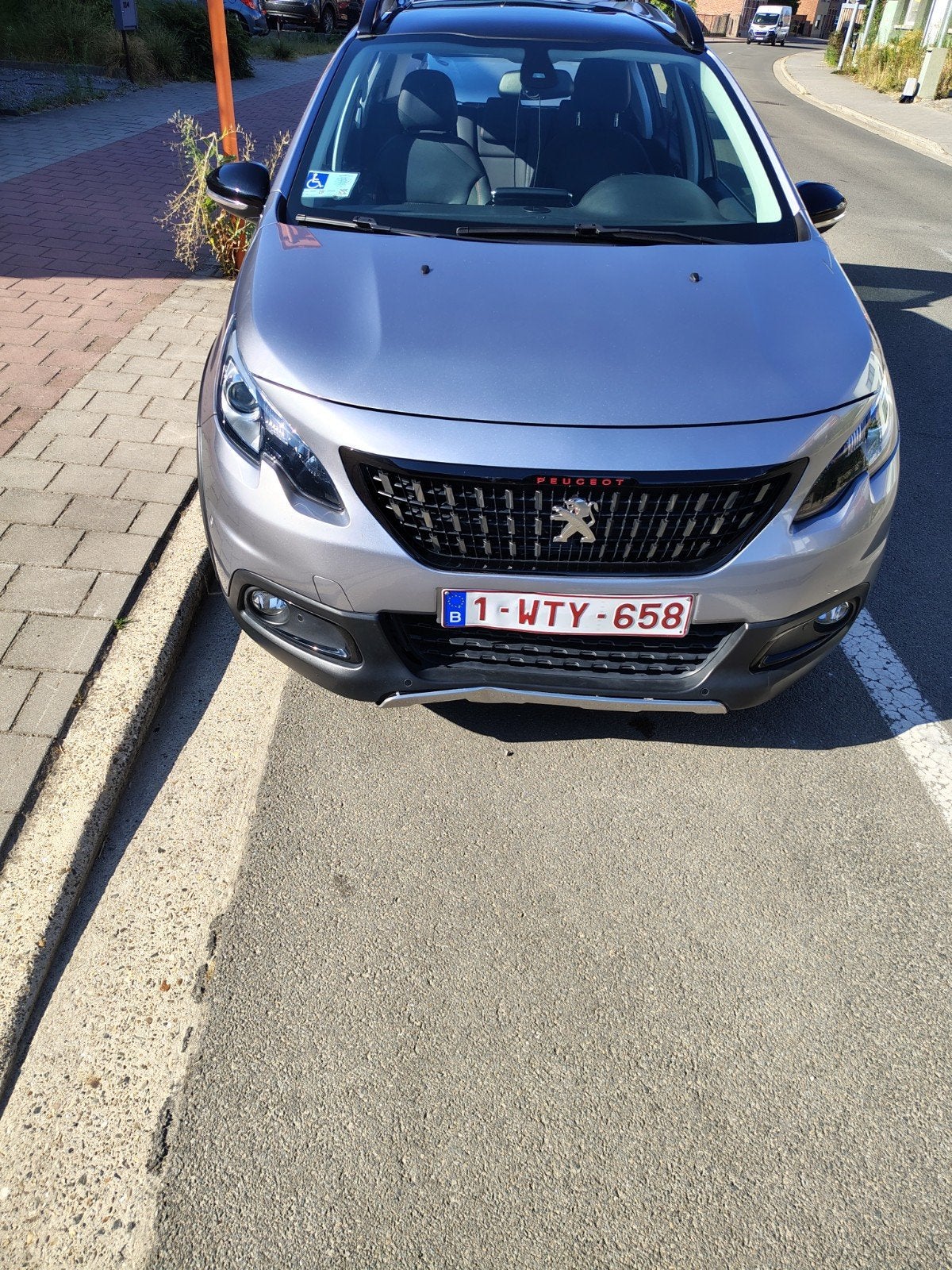Peugeot 2008 GT line, Auto's, 4 cilinders, Leder en Stof, Berline, Particulier