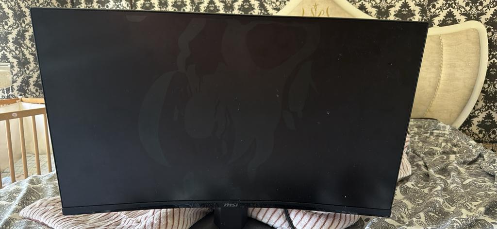 Monitor MSi game voor onderdelen scherm kapot, Ophalen, Zo goed als nieuw