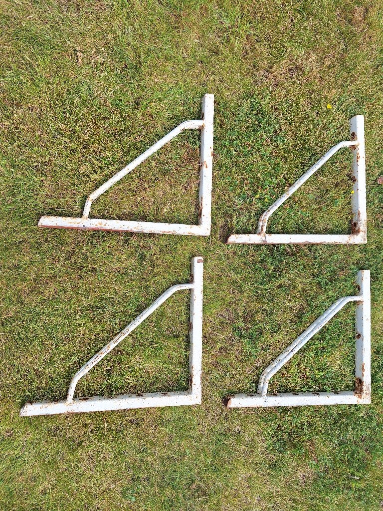 4 grote hoekijzers, Doe-het-zelf en Bouw, Ophalen, Gebruikt, 250 mm of meer