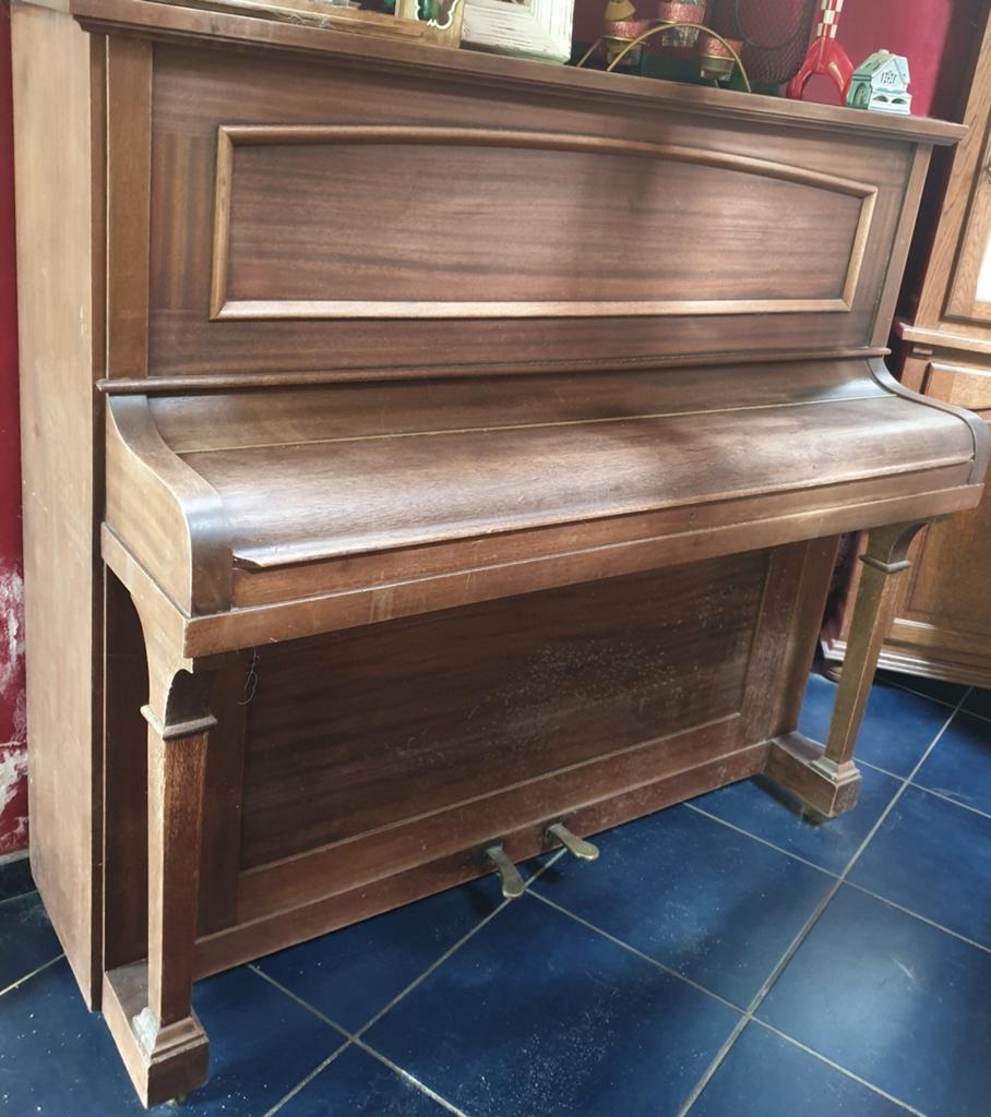 A donner piano, Brillant, Brun, Enlèvement, Utilisé