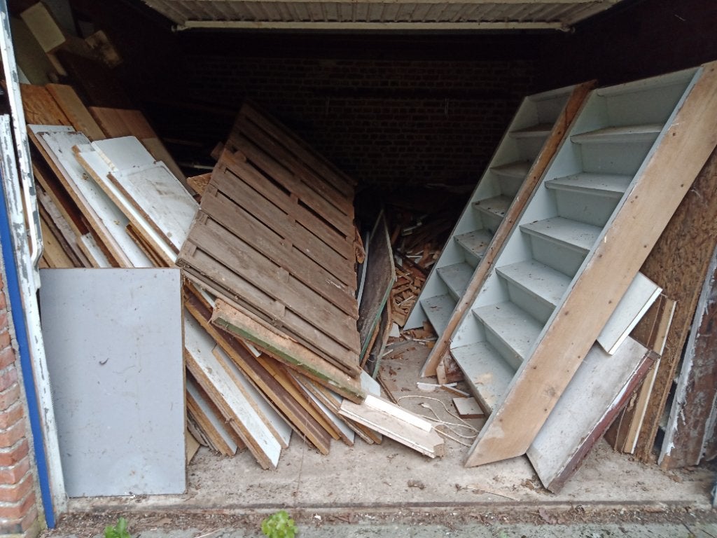 Garage met hout voor knutselenprojecten, Tuin en Terras, Brandhout, Ophalen