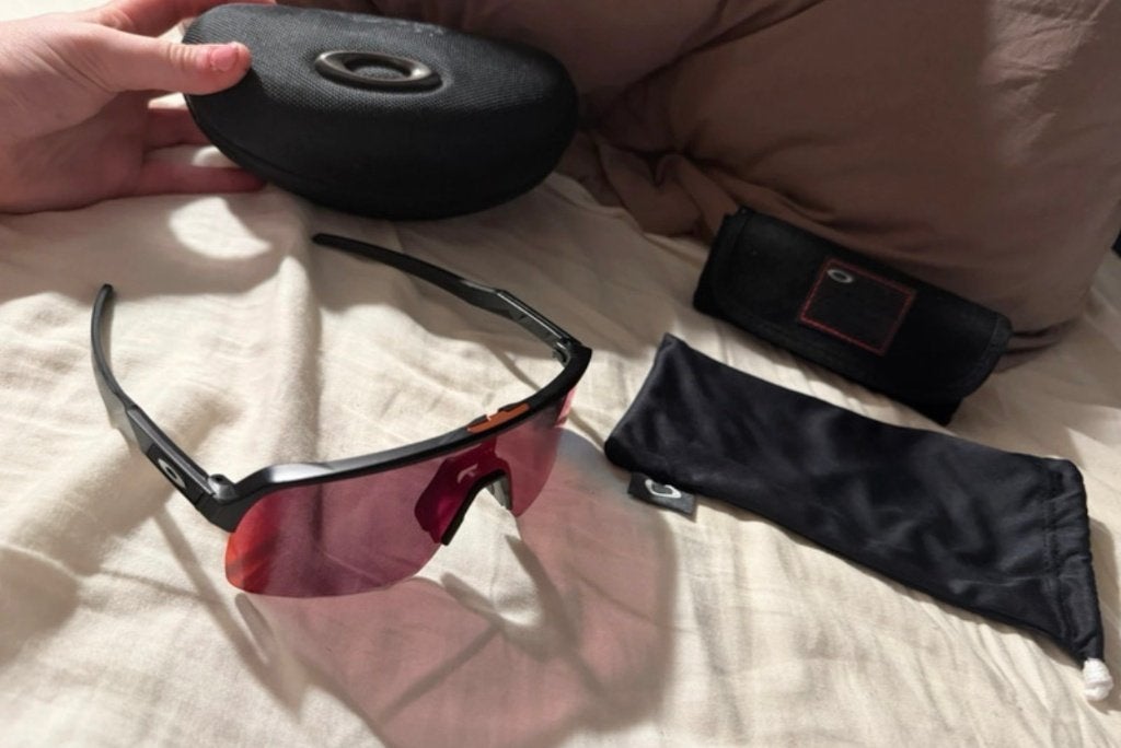Oakley bril (Prizm  glas) met Oakley zuiveringsspray, Dames, Nieuw, Overige maten, Ophalen of Verzenden